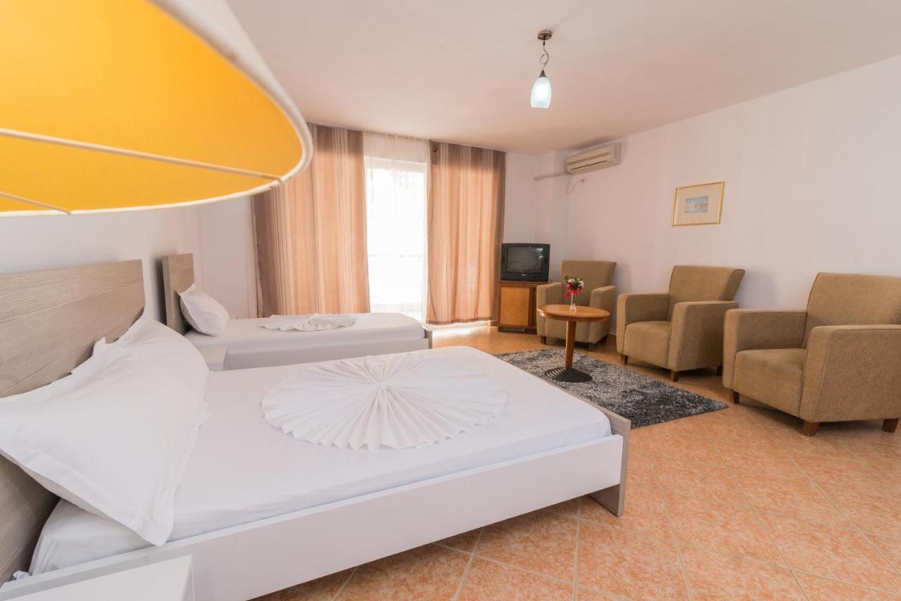 Rafaelo Resort Shëngjin エクステリア 写真