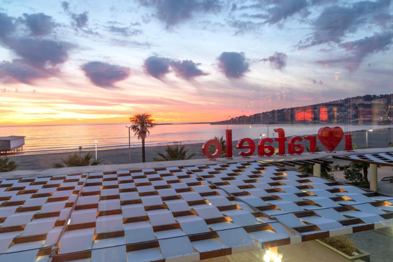 Rafaelo Resort Shëngjin エクステリア 写真